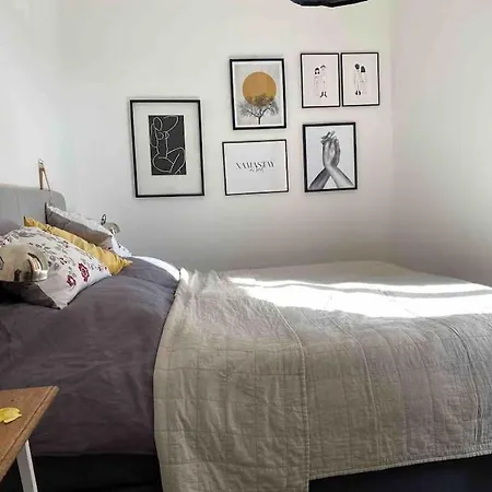 Apartment Ruhige Und Schoene Im Herzen Von Ploen.